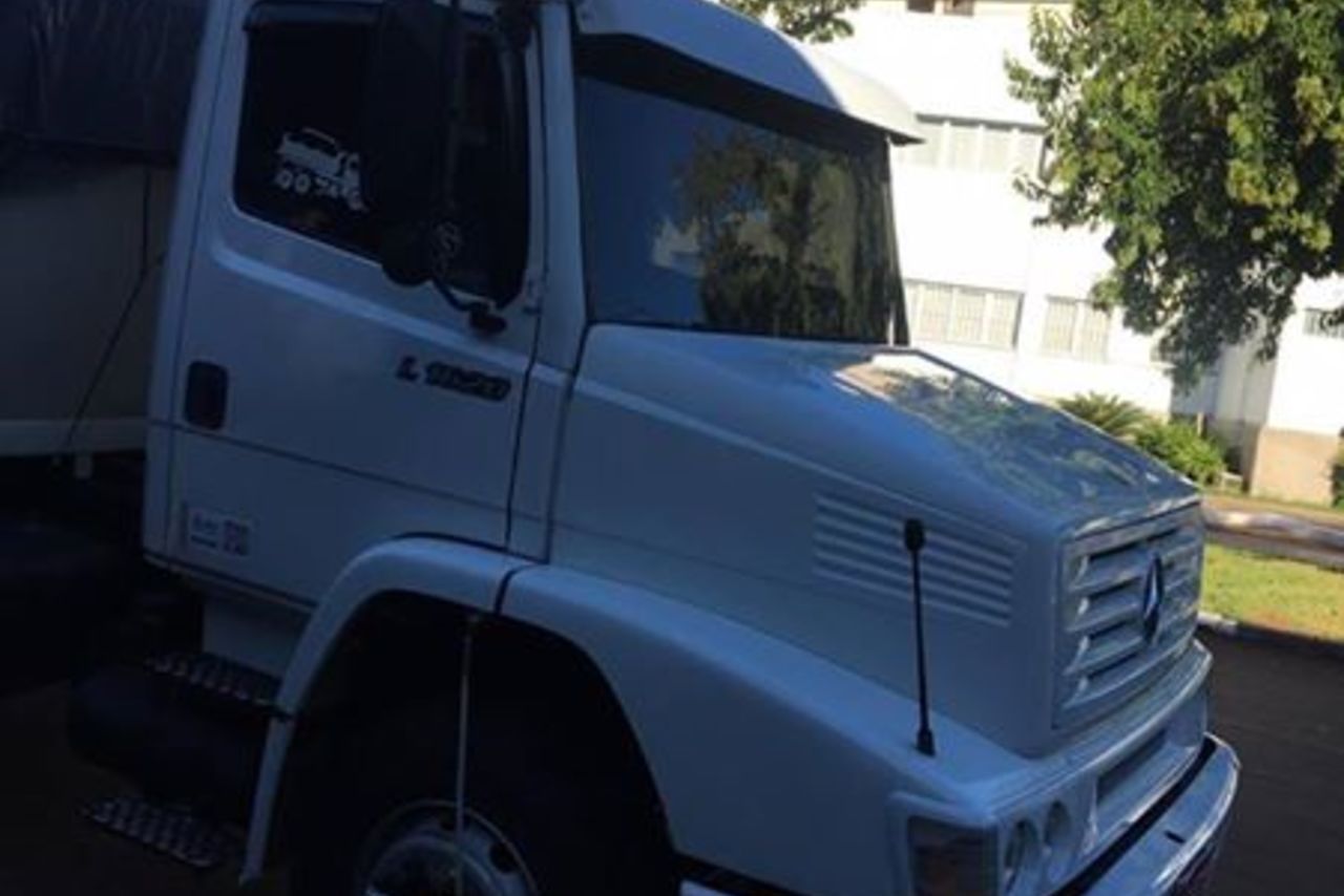 Mercedes Benz MB 1620 - 04/04 6