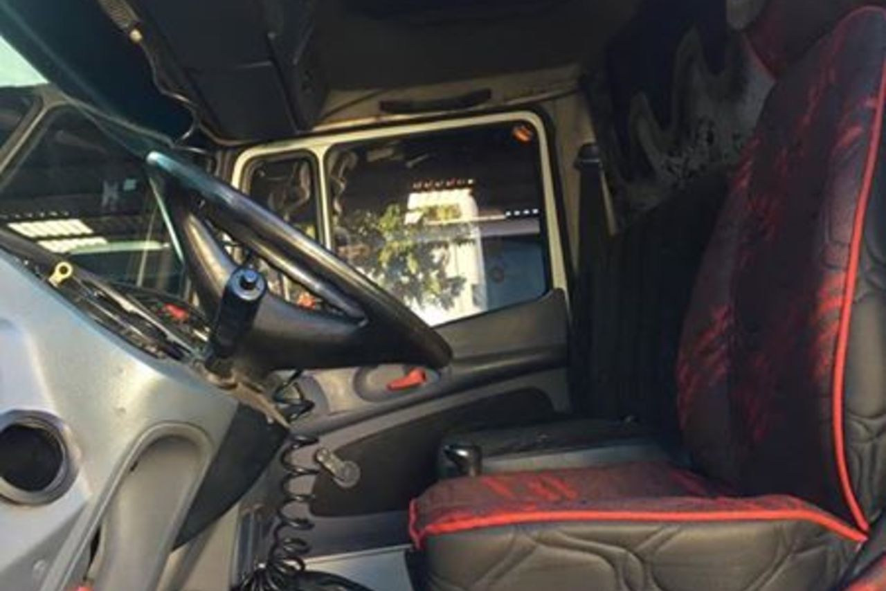 Mercedes Benz MB 1620 - 04/04 12