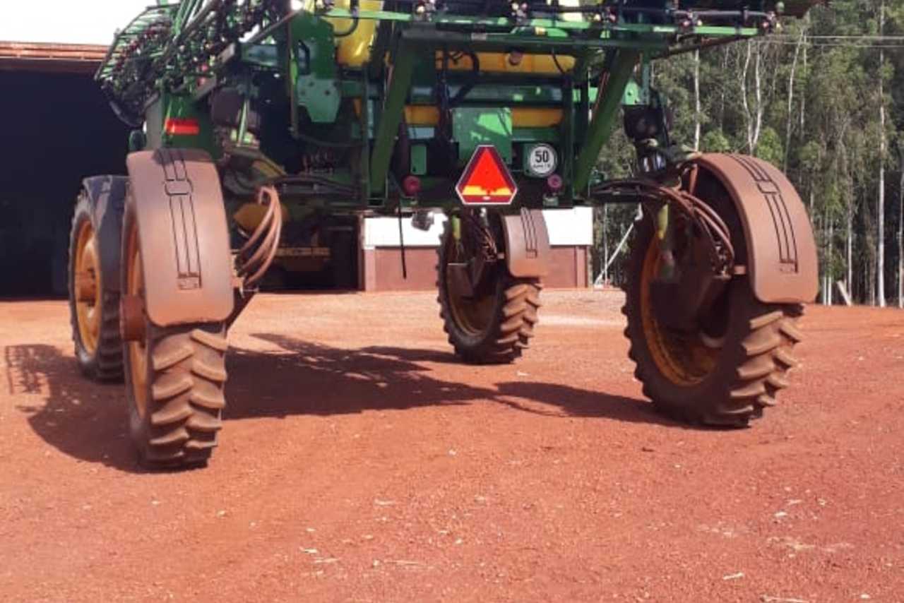 John Deere 4730 - 17/17 5