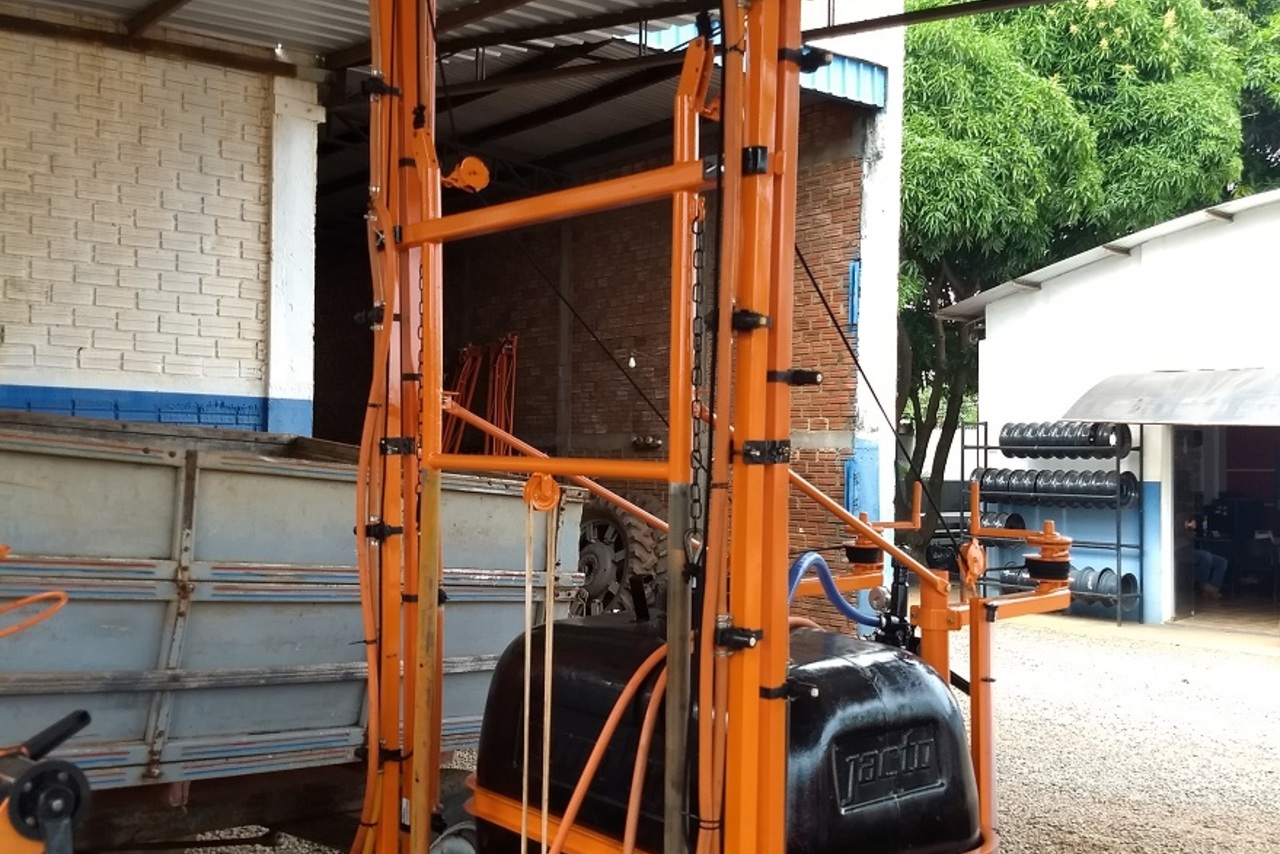 Jacto 600L - 00 3