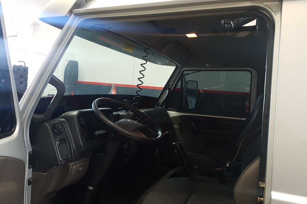 Volkswagen 8 160 - 12/12 6
