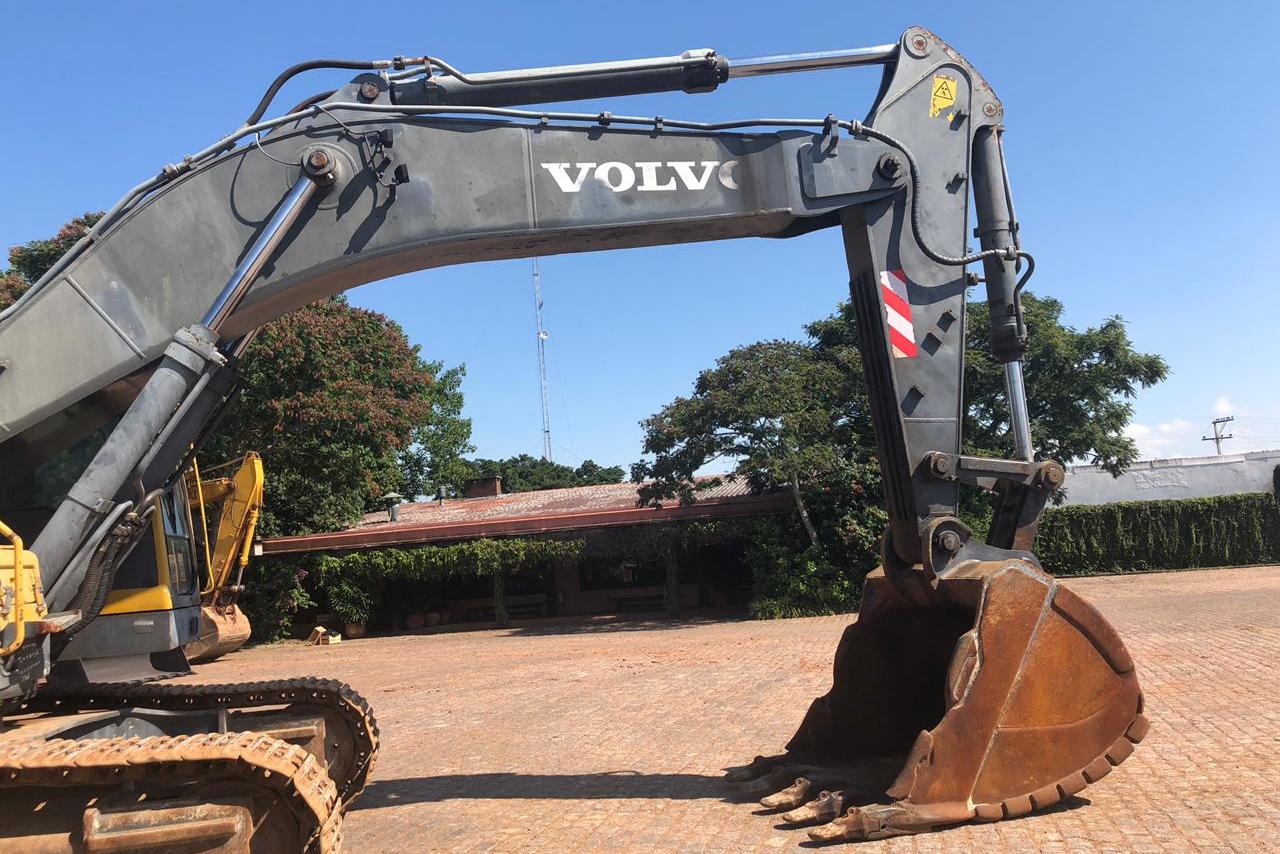 Volvo EC460 - 07/07 6