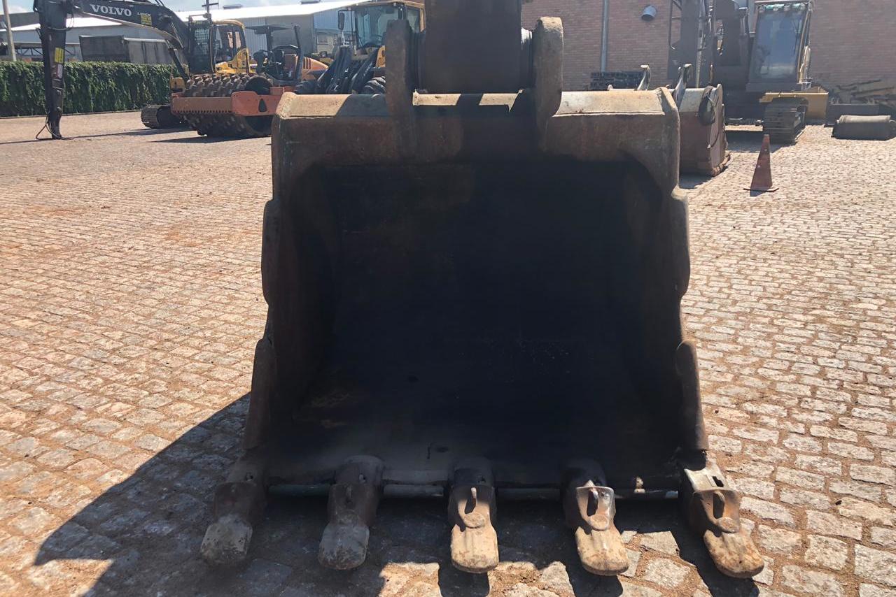 Volvo EC460 - 07/07 8