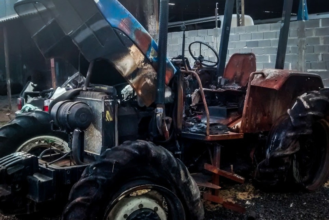 New Holland TM 7040 - 14/14 3