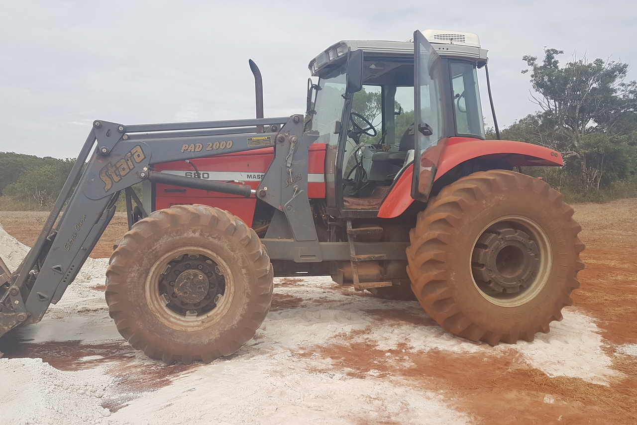 Massey Ferguson 680 - 02/02 2