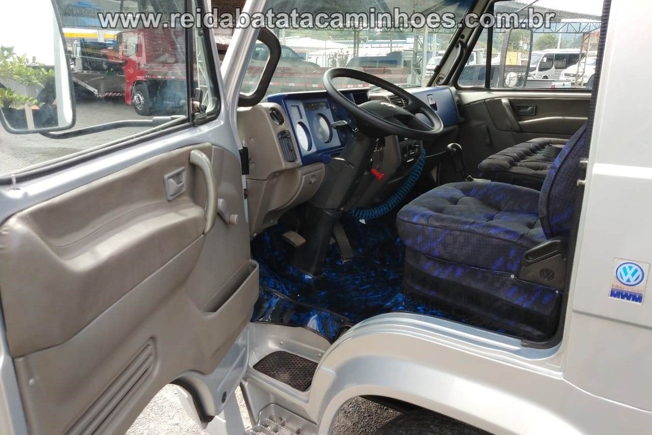 Volkswagen 8 150 - 04/04 4