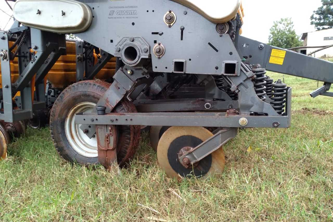 Valtra Hitech BP - 08/08 8
