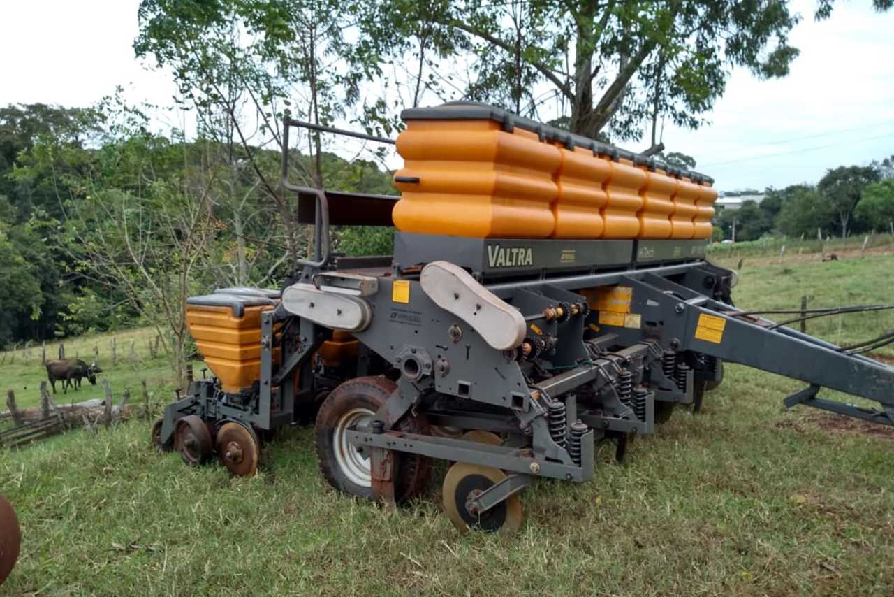 Valtra Hitech BP - 08/08 9