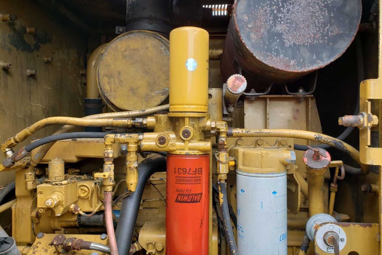 Caterpillar 120H - 04/04 6