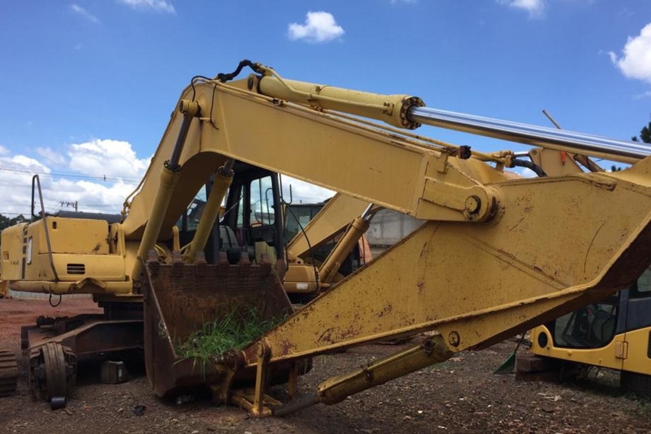 Komatsu PC220 - 00/00 5