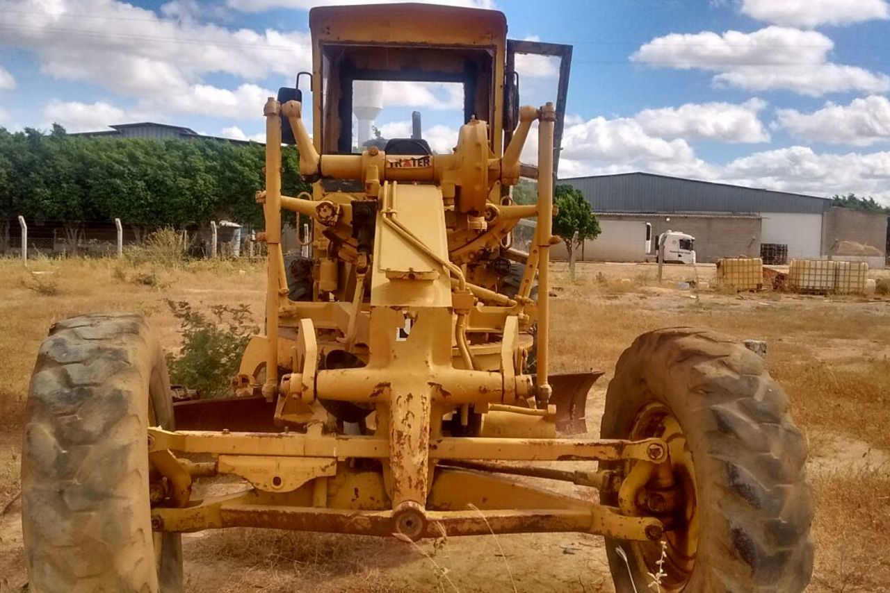 Caterpillar 120B - 86 2