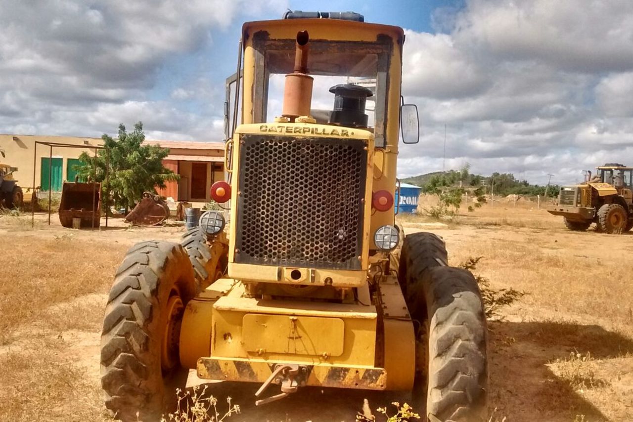 Caterpillar 120B - 86 6