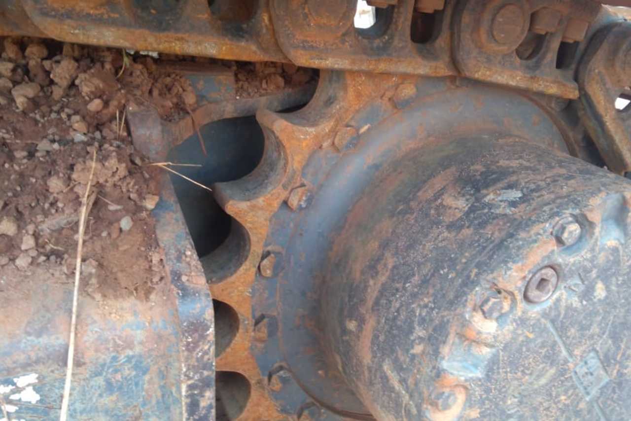 Komatsu PC200 - 09/09 5