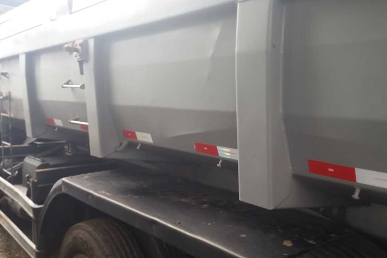 Volvo VM 270 - 12/12 2