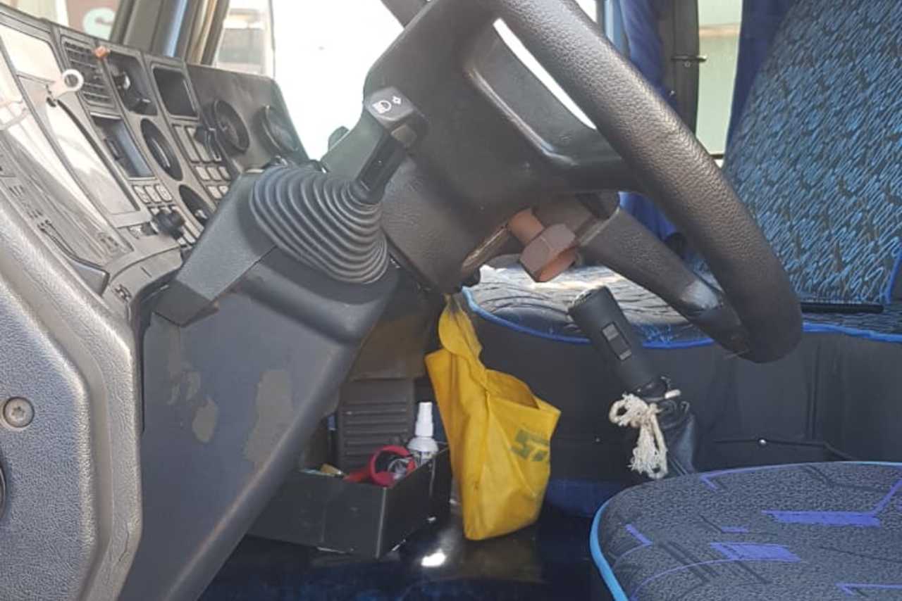 Scania 113 360 - 93/94 15