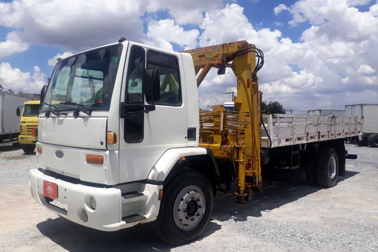 Ford Cargo1317 - 02/03 2