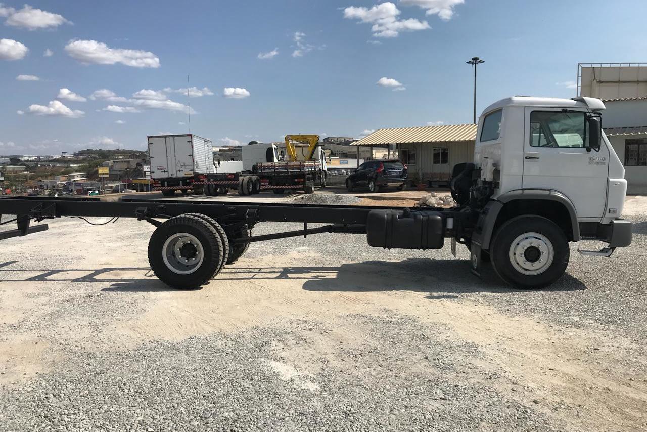 Volkswagen 13-180 - 06/06 7