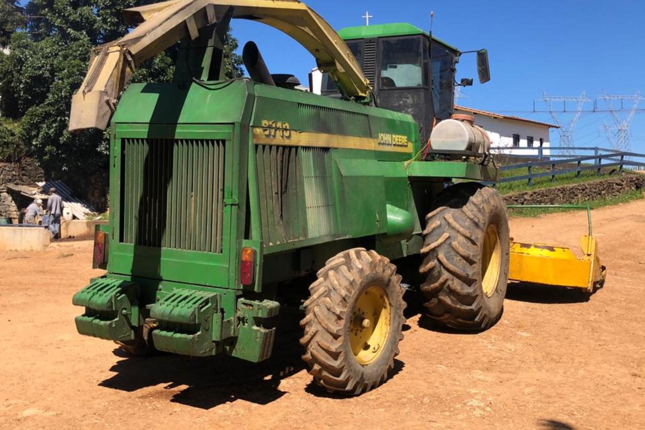 John Deere 6710 - 98/98 4
