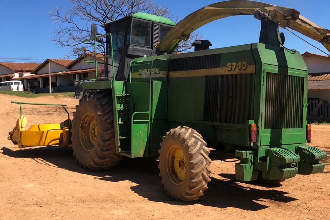 John Deere 6710 - 98/98 9