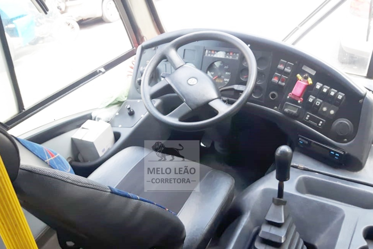 Volkswagen Neobus - 09/10 4