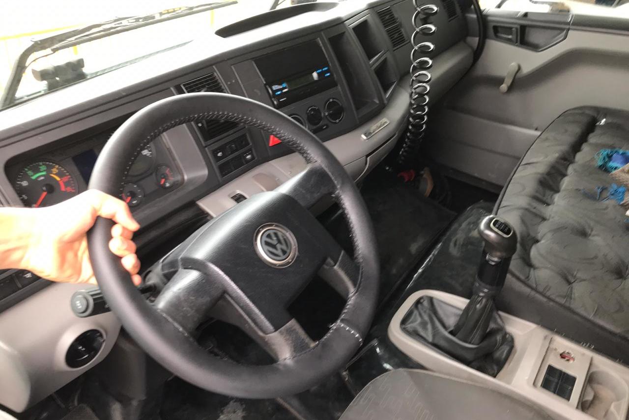 Volkswagen 24-250 E Constellation 3-Eixos - 09/10 15