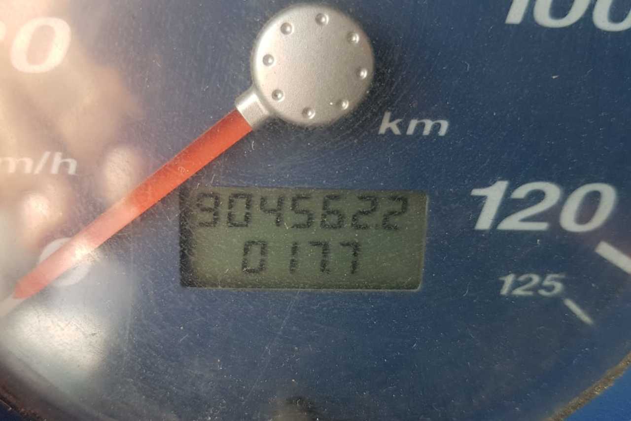 Volkswagen 8 150 - 03/04 2