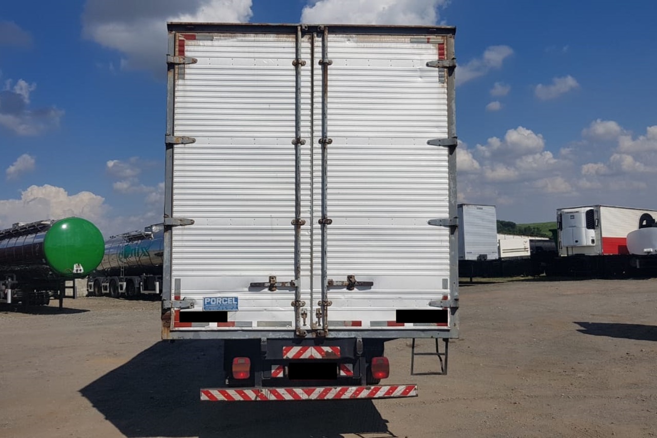 Volkswagen 8 150 - 03/04 4