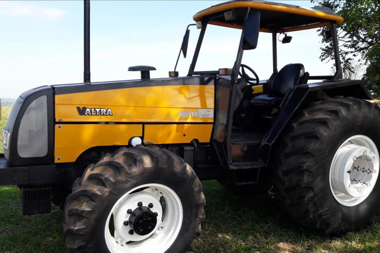 Valtra BM 110 - 04/04 10
