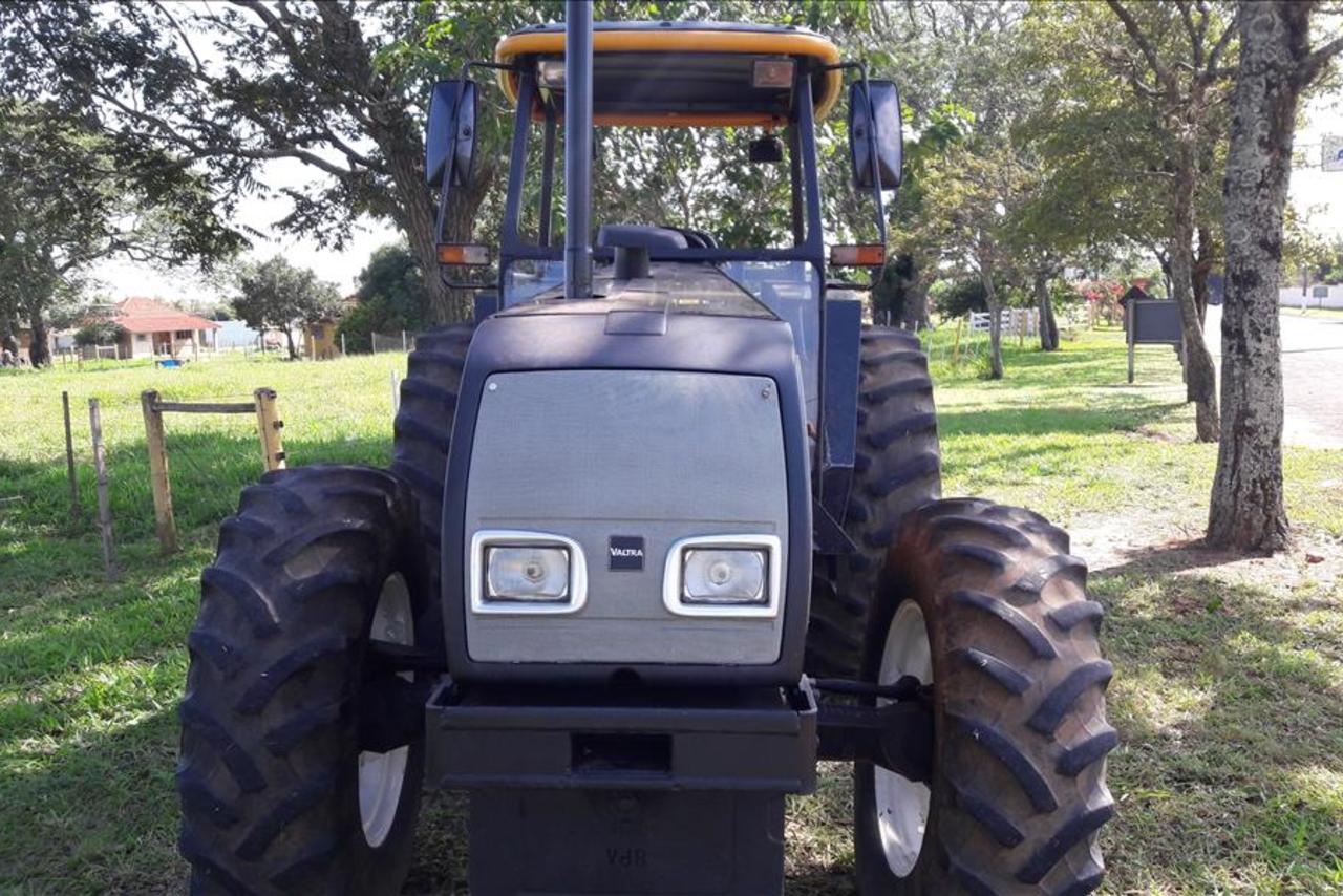 Valtra BM 110 - 04/04 11