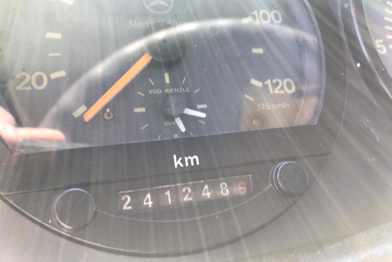 Mercedes Benz MB 1215 - 99/99 3