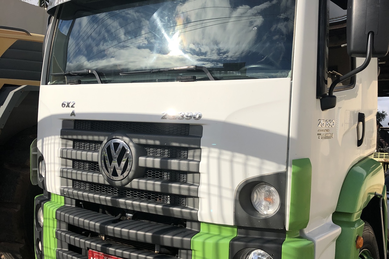 Volkswagen 25 390 - 13/13 3