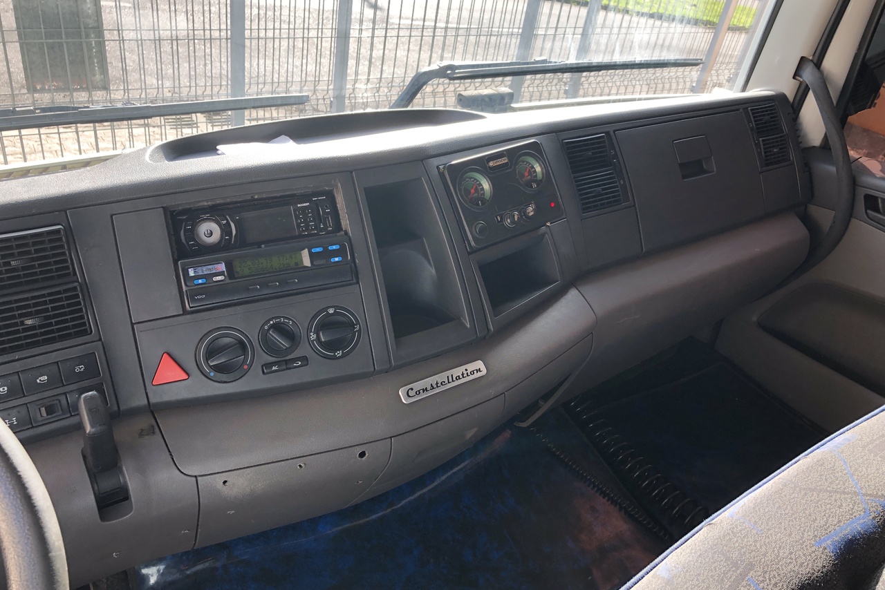 Volkswagen 25 390 - 13/13 6