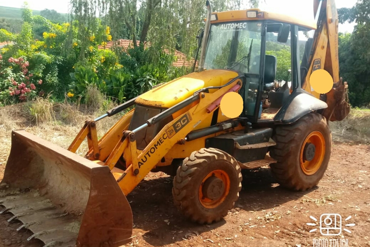 JCB 3C - 09/09 2