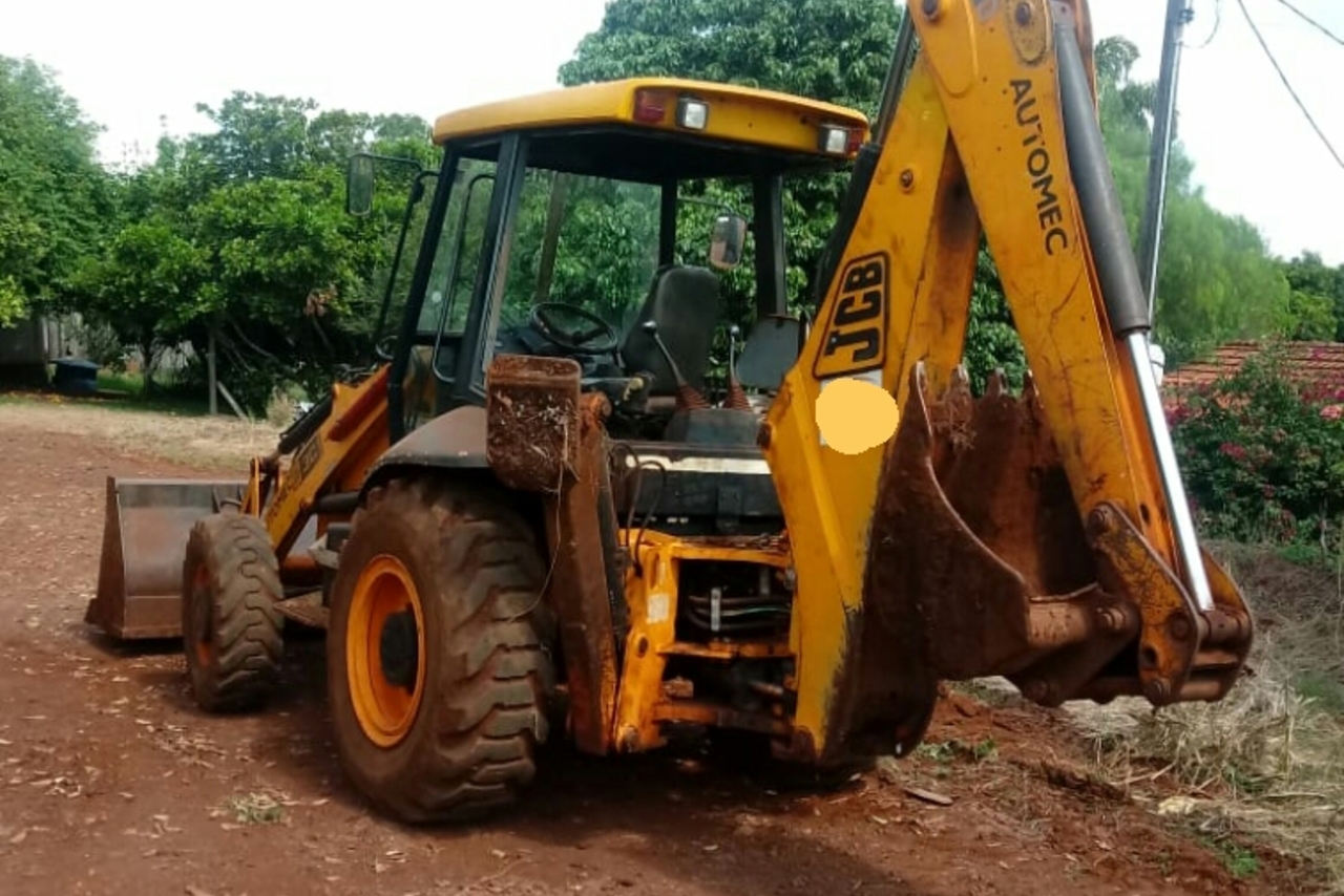 JCB 3C - 09/09 4