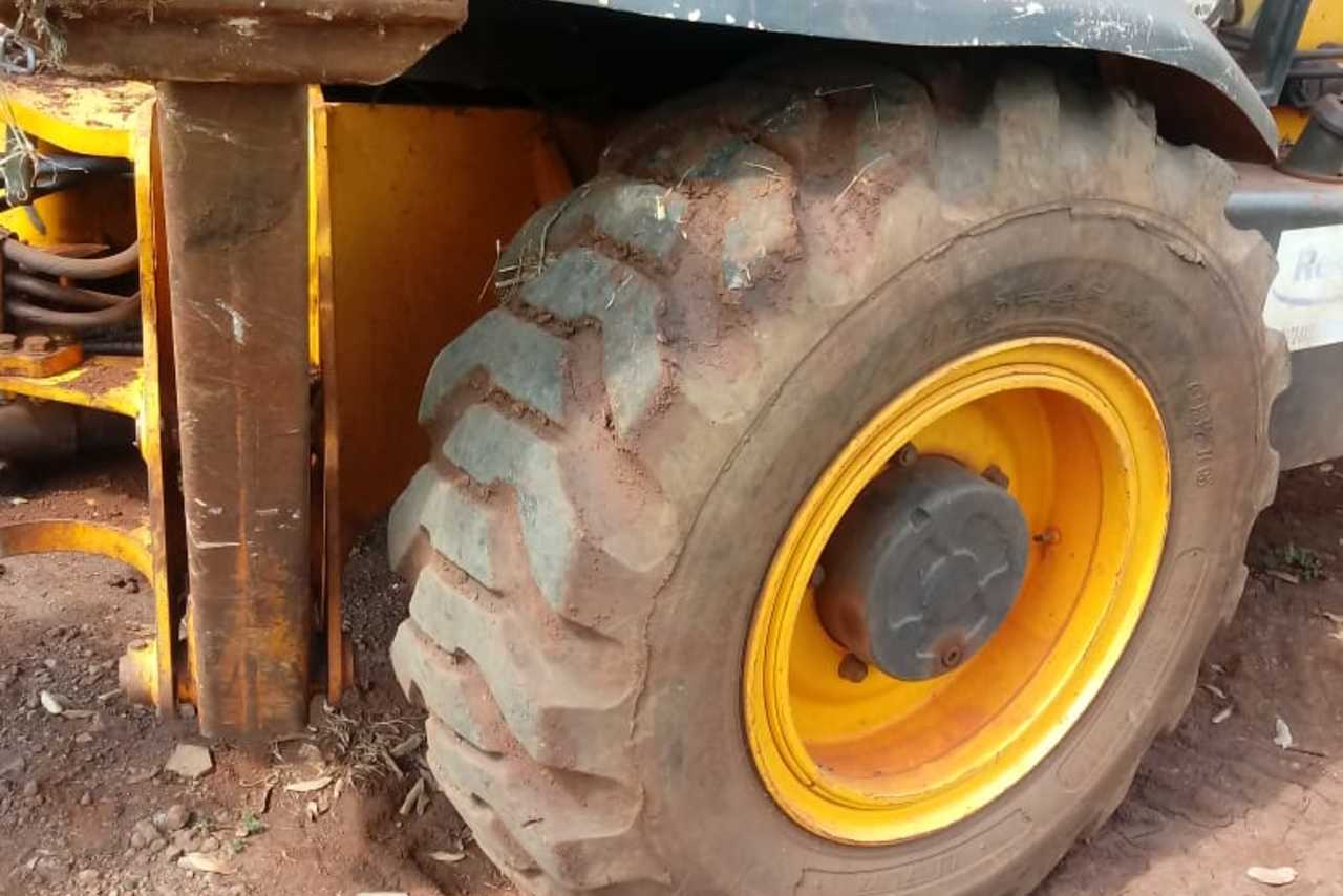 JCB 3C - 09/09 6