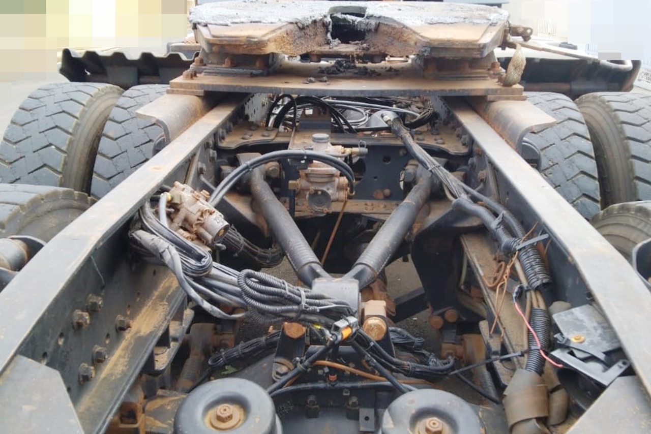 Mercedes Benz Axor 3344 - 10/11 3