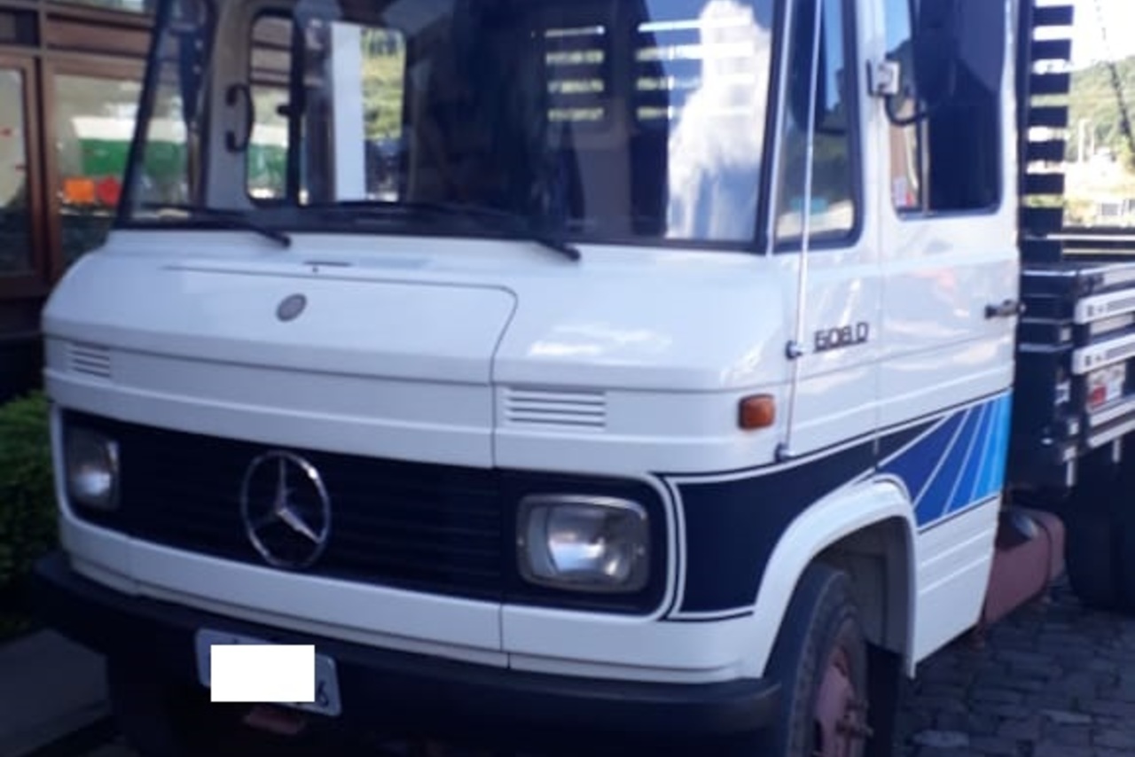 Mercedes Benz MB 608 - 84/84 2