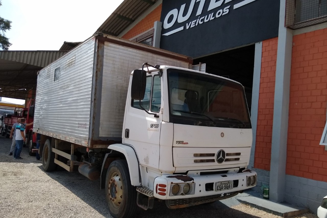 Mercedes Benz MB 1718 - 12/12 3