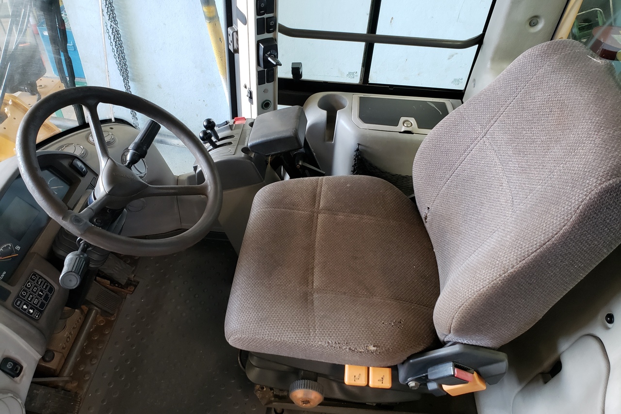 Volvo L60F - 09/09 6