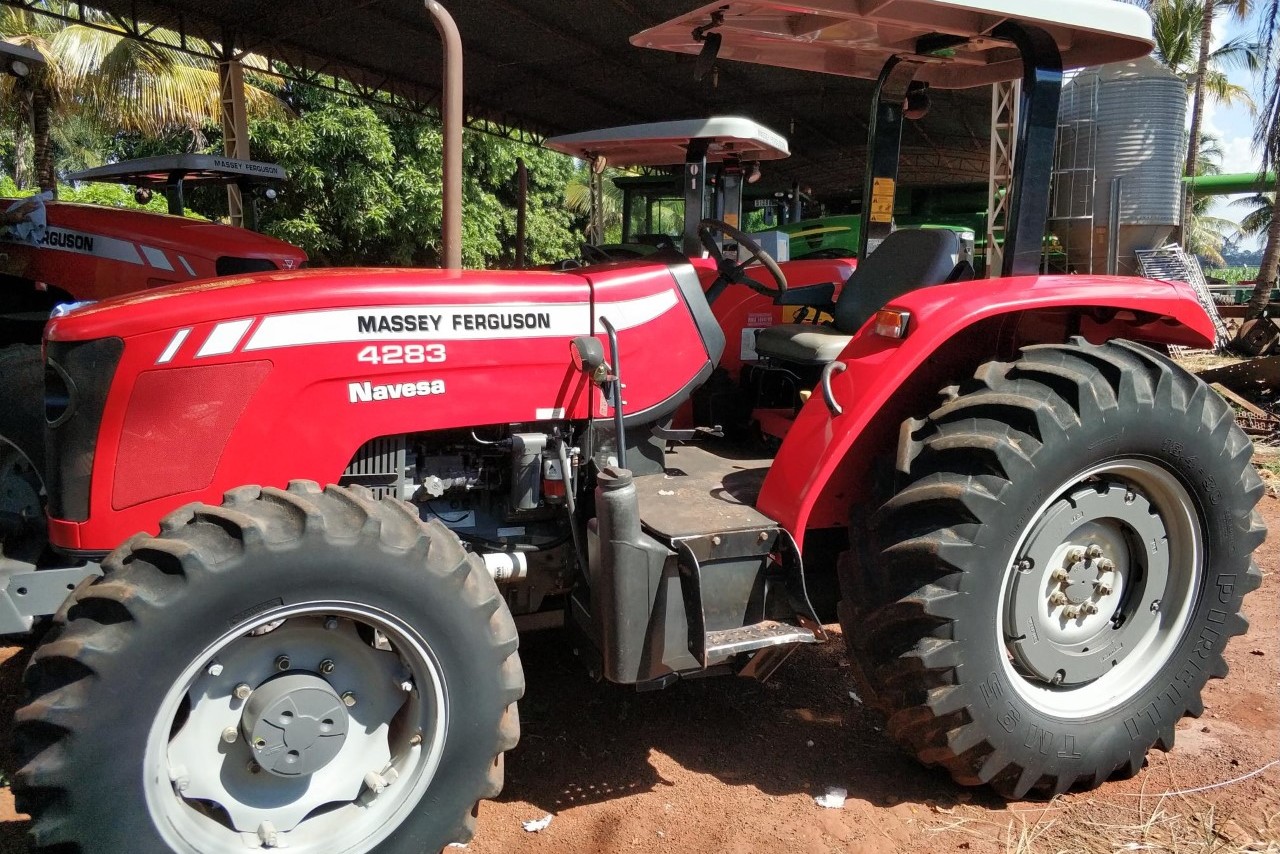 Massey Ferguson 4283 - 13/13 6