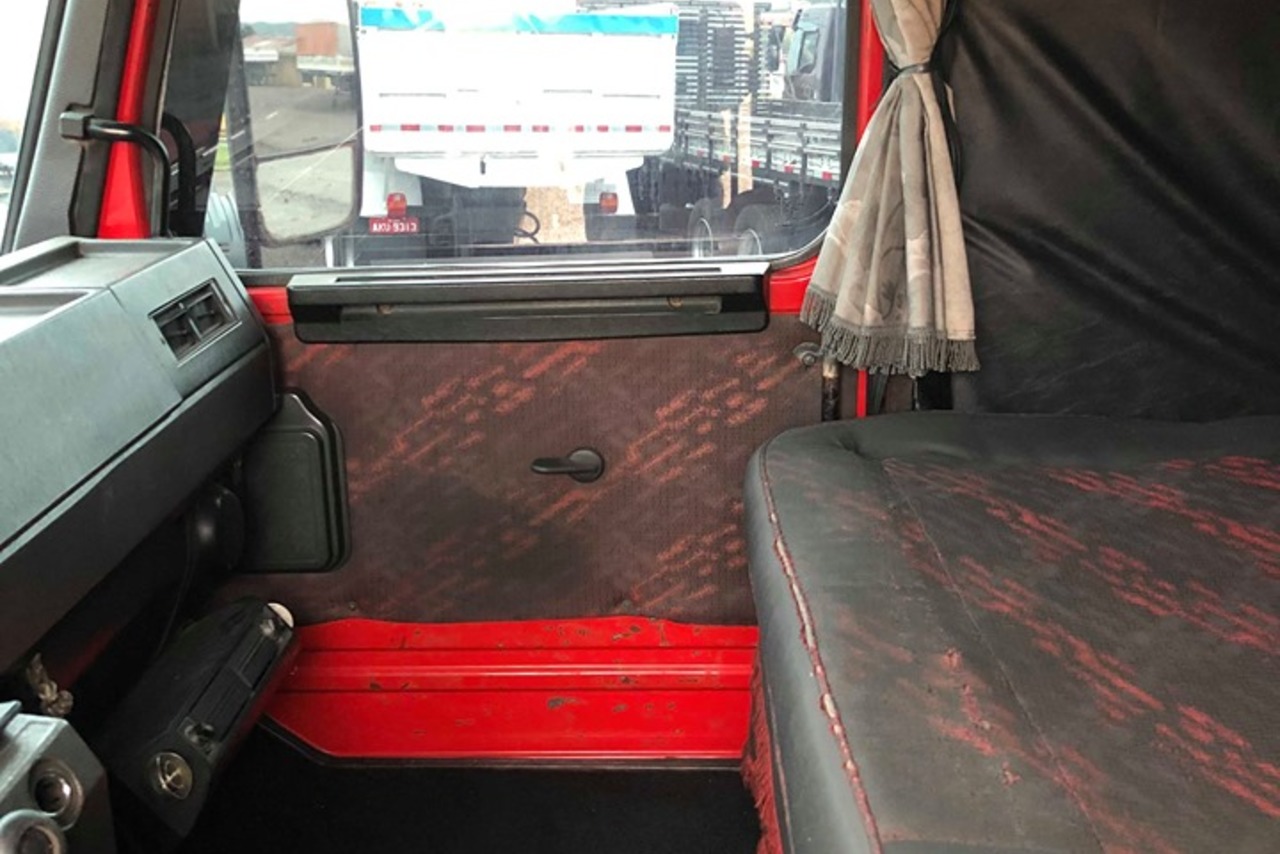 Scania 113 320 - 93/93 13