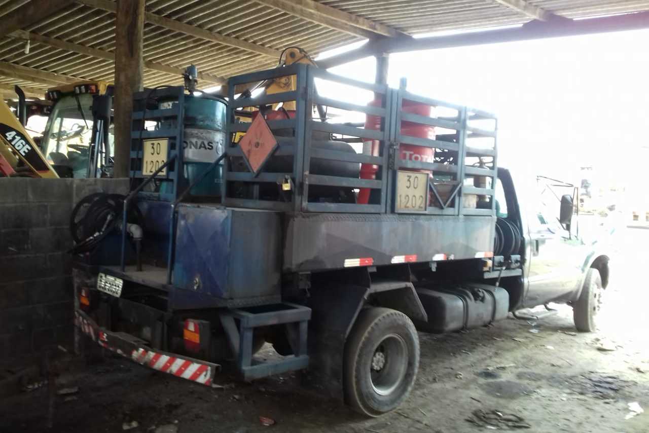 Ford F4000 - 05/05 5