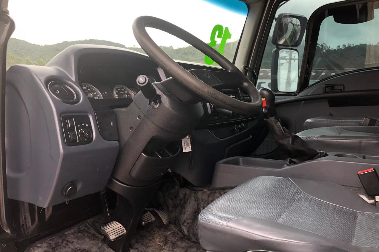 Ford Cargo1717 - 13/13 7