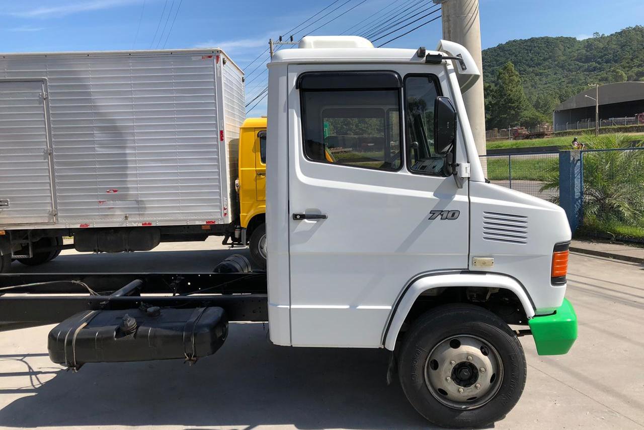 Mercedes Benz MB 710 - 97/97 5