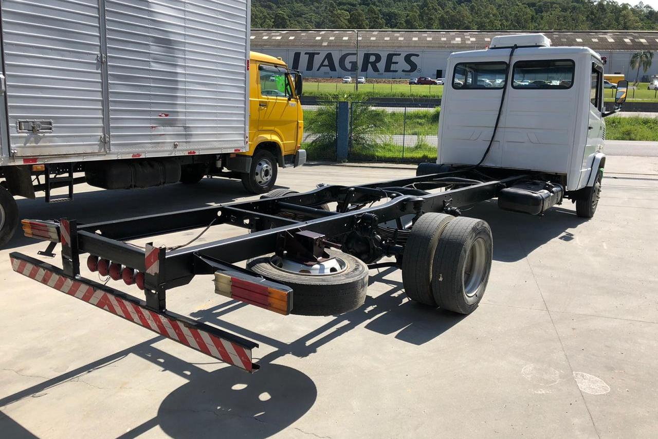 Mercedes Benz MB 710 - 97/97 8