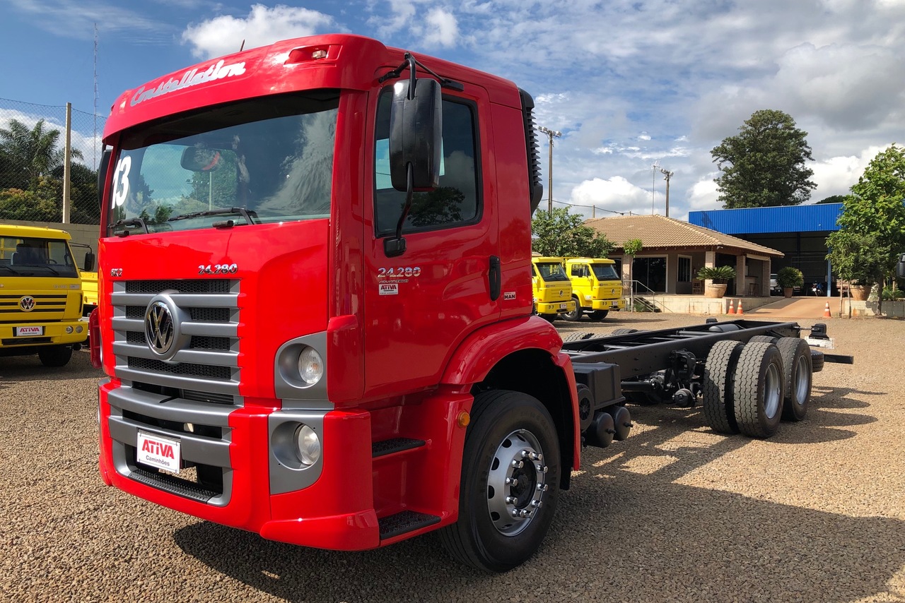 Volkswagen 24-280 E Constellation 6x2 - 12/13 2