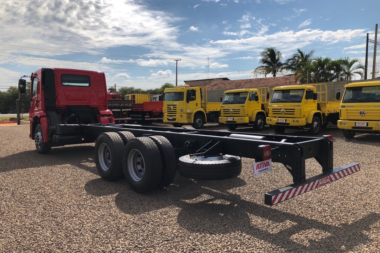 Volkswagen 24-280 E Constellation 6x2 - 12/13 4