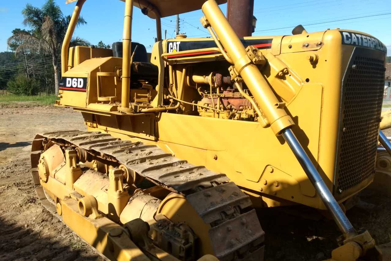 Caterpillar D6D - 81/81 2
