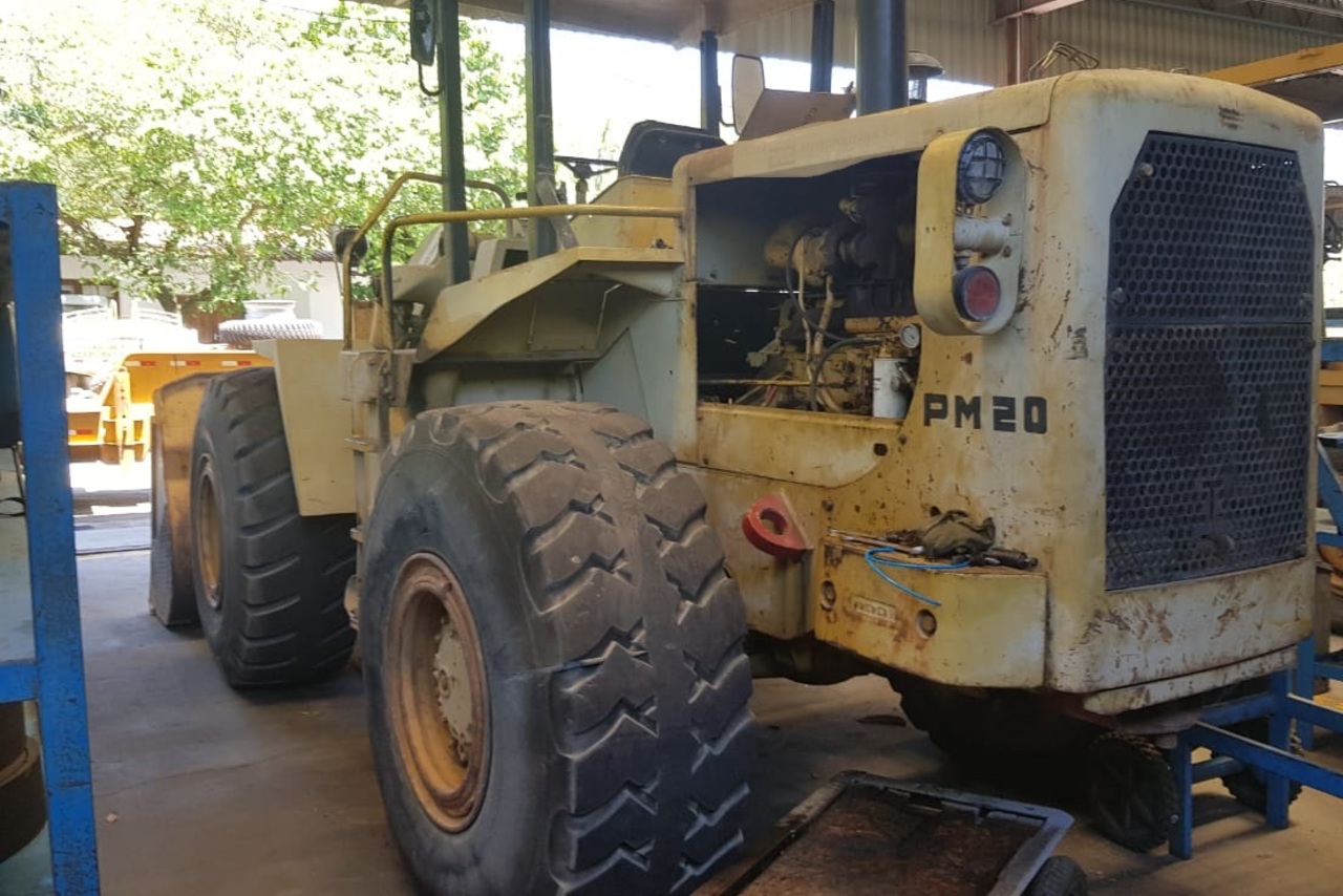 Caterpillar  966 - 81/81 5