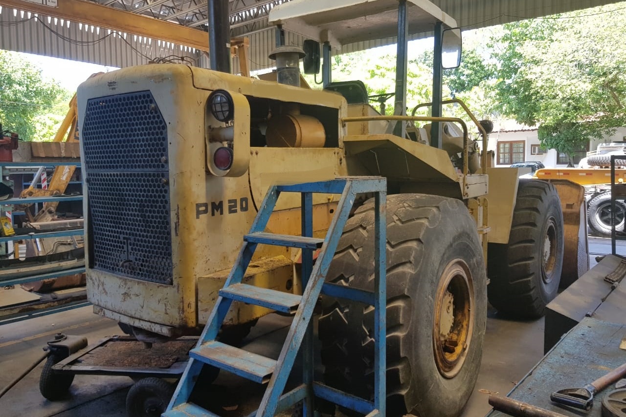 Caterpillar  966 - 81/81 7